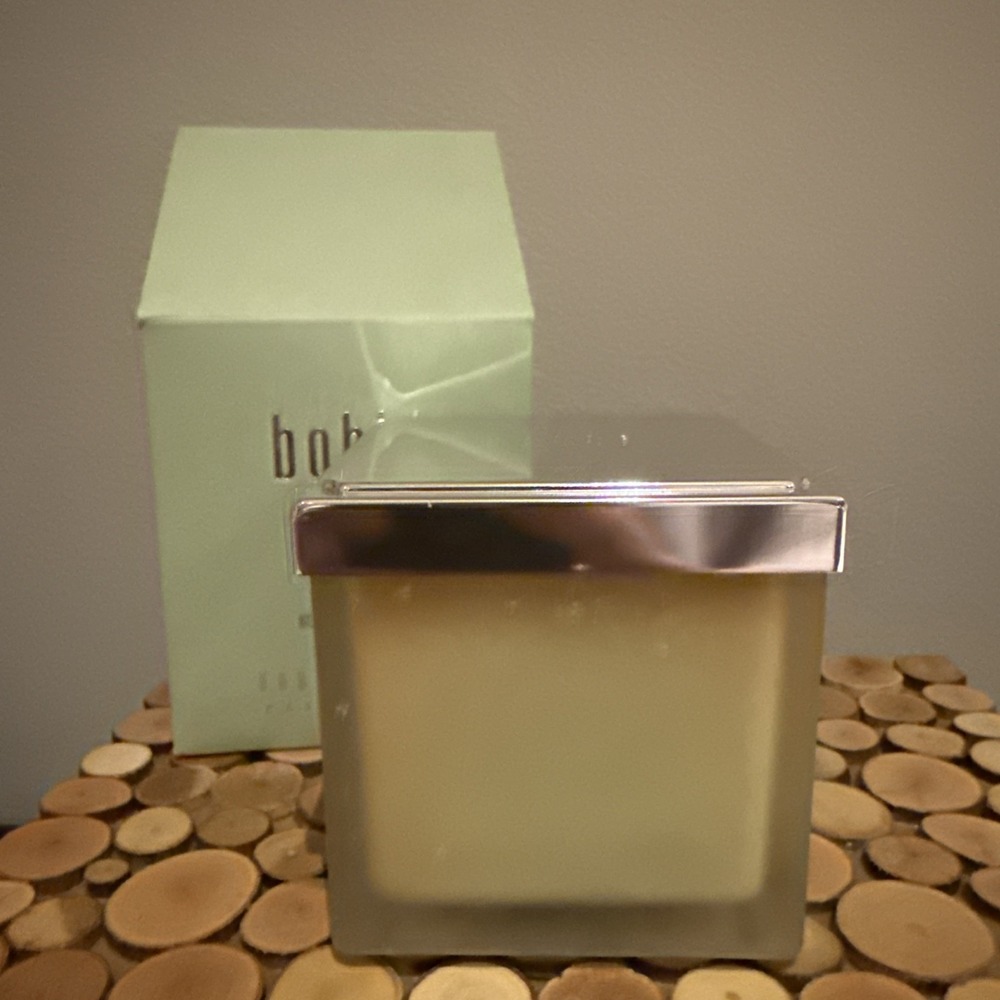 Bobbi Bobbi Brown Essentials Fragranced Candle 2.25" Tall New In Box HTF
